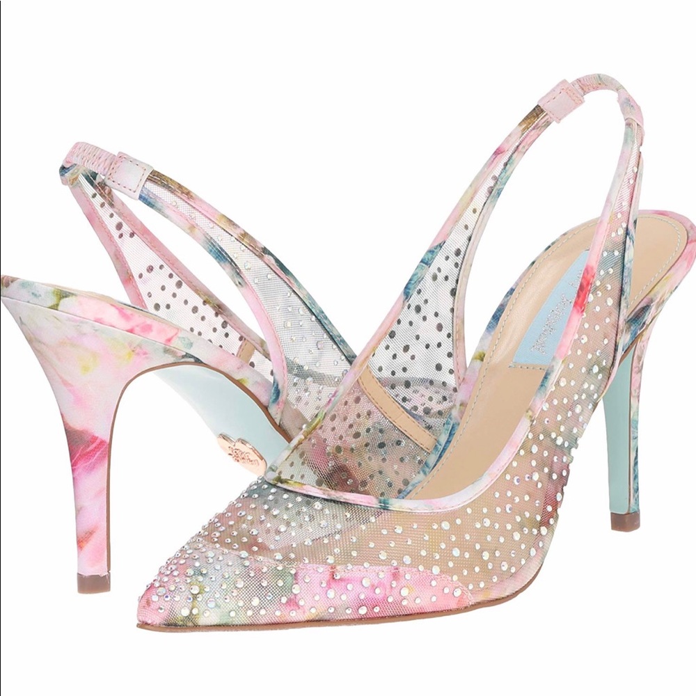 Blue by Betsey Johnson Dress Pump Floral